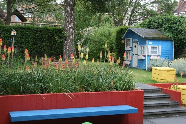 Rustige beplanting in de stadstuin